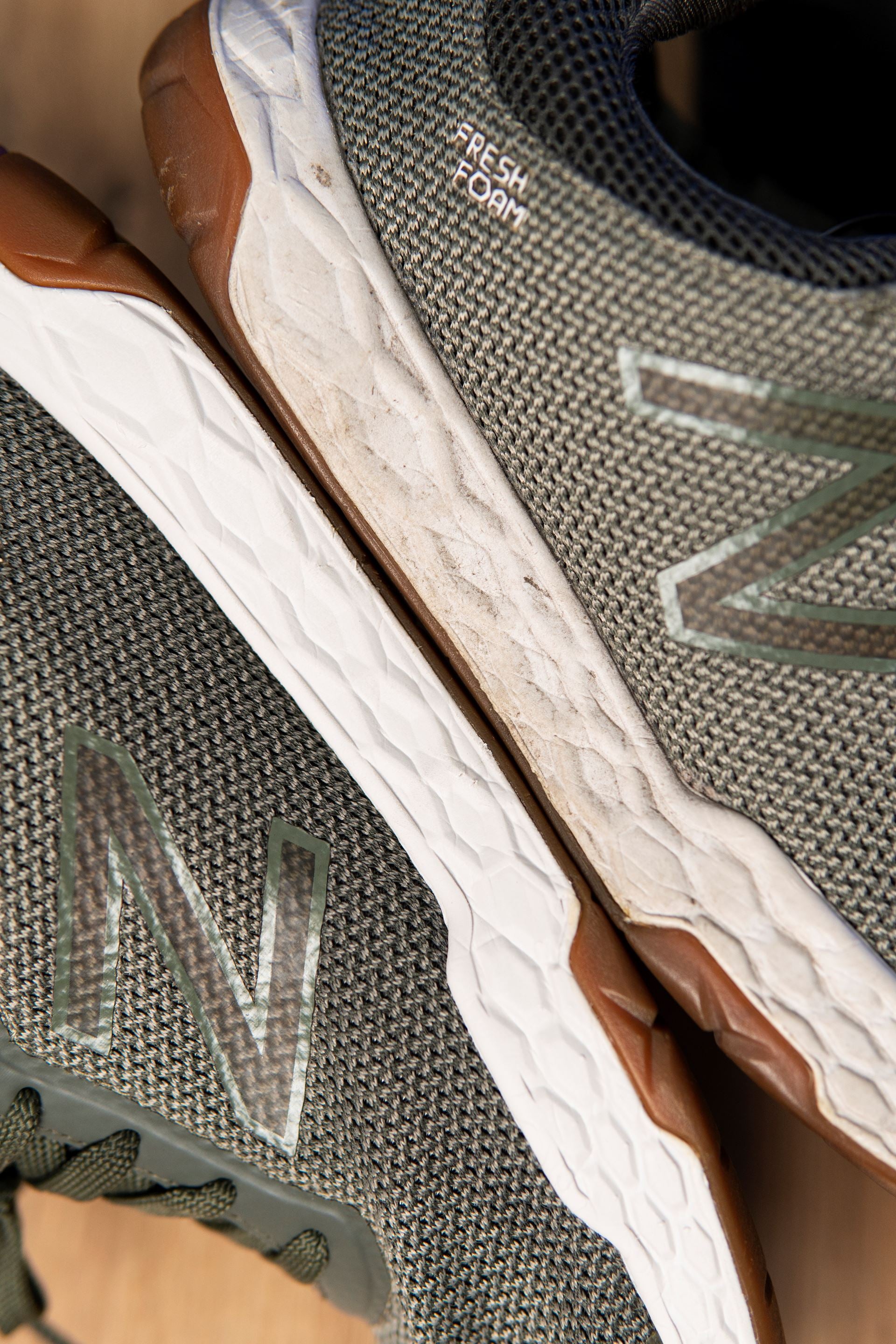 Powerful Sole Cleaner – CLEANING SOLUTION